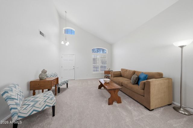 648 S CHOLLA Street, Gilbert, AZ 85233