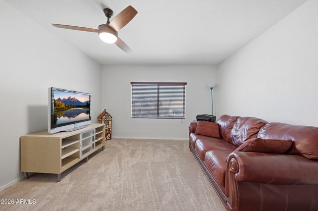 648 S CHOLLA Street, Gilbert, AZ 85233