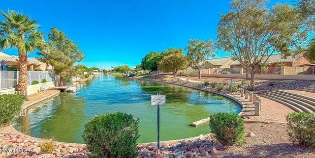 648 S CHOLLA Street, Gilbert, AZ 85233