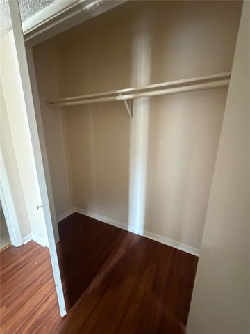 1516 Bay Area Boulevard F2, Houston, TX 77058