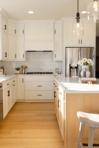 5522 Vista Trail, Victoria, MN 55386