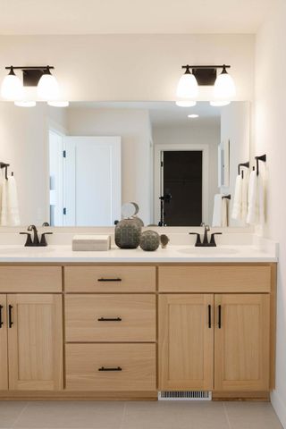 5522 Vista Trail, Victoria, MN 55386