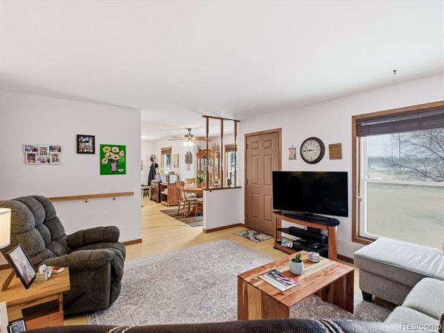 4008 Keewahdin, Fort Gratiot, MI 48059