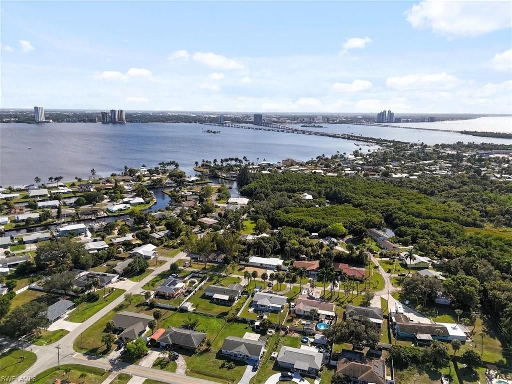 158 Dow LN, NORTH FORT MYERS, FL 33917 — photo 3