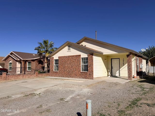 10445 Valle Koki Drive, Socorro, TX 79927