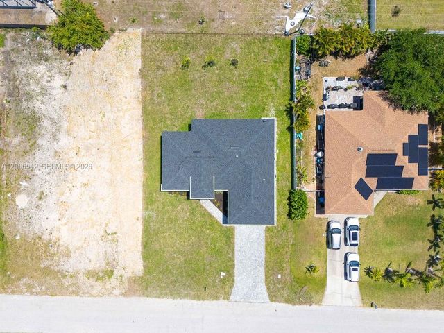 1433 NW 7th Place, Cape Coral, FL 33993