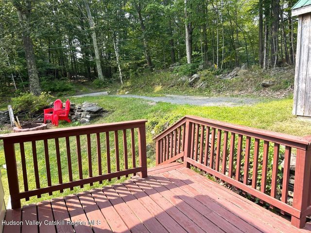 375 N N. Lake Road, Haines Falls, NY 12436