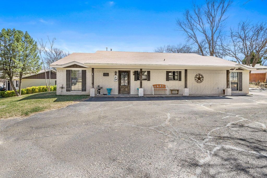 509 S SHORE Drive, Amarillo, TX 79118