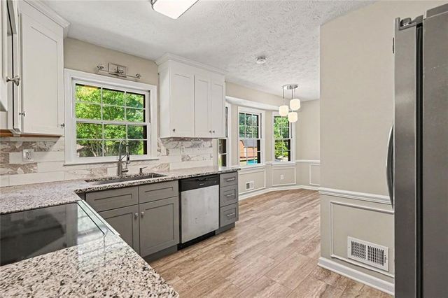 1697 Fremont Drive SW, Stone Mountain, GA 30087