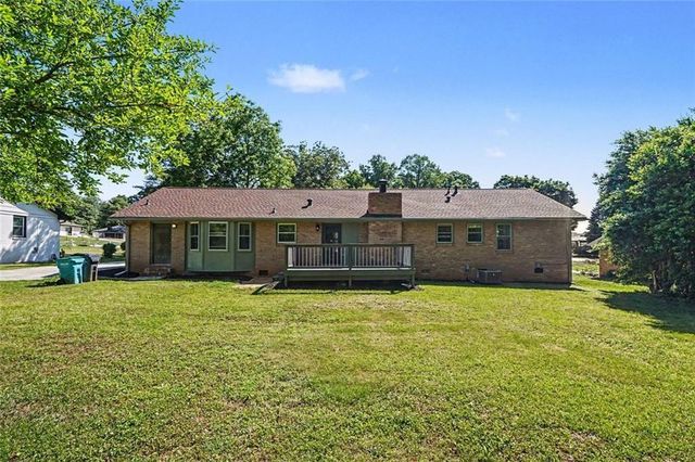 1697 Fremont Drive SW, Stone Mountain, GA 30087