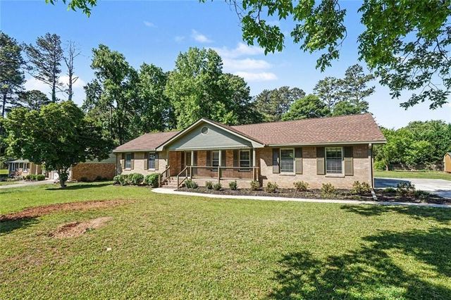 1697 Fremont Drive SW, Stone Mountain, GA 30087