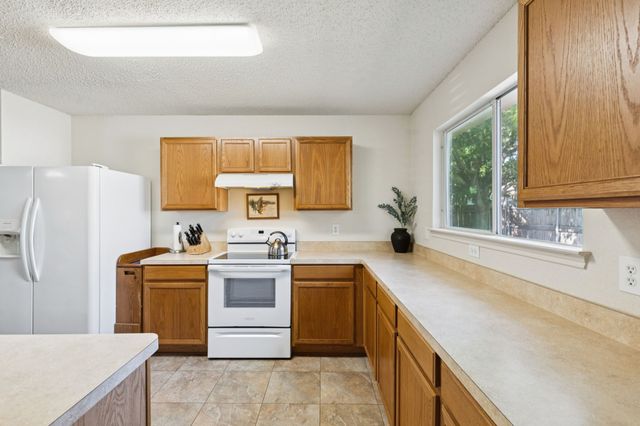 536 Del Mar Drive, Ponder, TX 76259