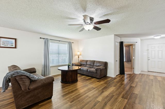 536 Del Mar Drive, Ponder, TX 76259