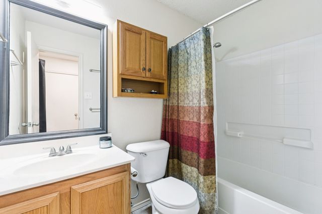 536 Del Mar Drive, Ponder, TX 76259