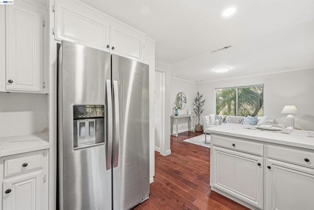 3653 Kamp Dr, Pleasanton, CA 94588