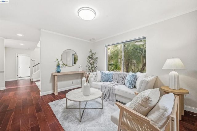 3653 Kamp Dr, Pleasanton, CA 94588