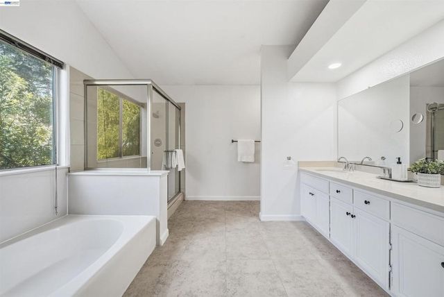 3653 Kamp Dr, Pleasanton, CA 94588