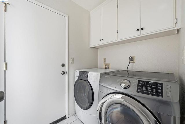 3653 Kamp Dr, Pleasanton, CA 94588