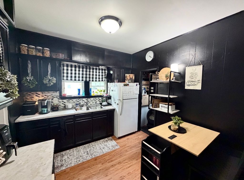 Image 7 of property listing at 520 E 6th Street, Centralia, IL 62801