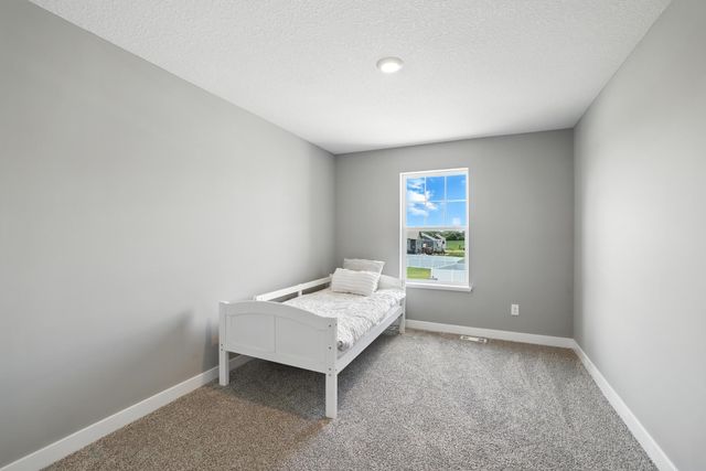 20912 Flanders Way, Farmington, MN 55024