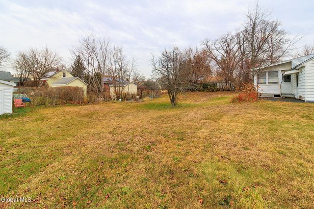 805 Marion Avenue, Schenectady, NY 12303