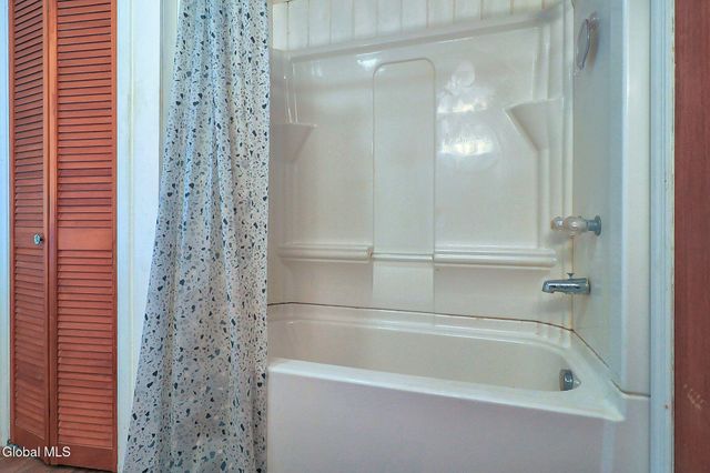 805 Marion Avenue, Schenectady, NY 12303