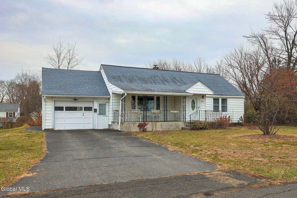 805 Marion Avenue, Schenectady, NY 12303