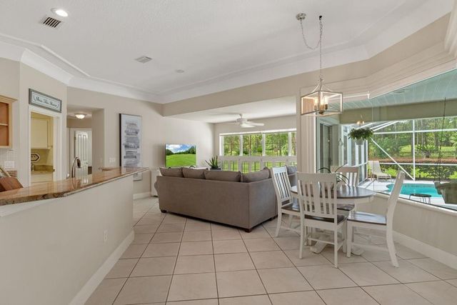 31 LAKE DIAMOND BOULEVARD, Ocala, FL 34472
