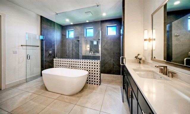 6825 Davenport Divide RD, Austin, TX 78738