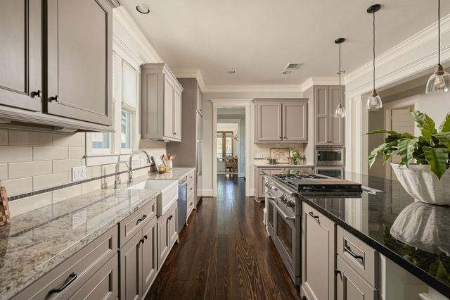 2012 Harvard Street, Houston, TX 77008