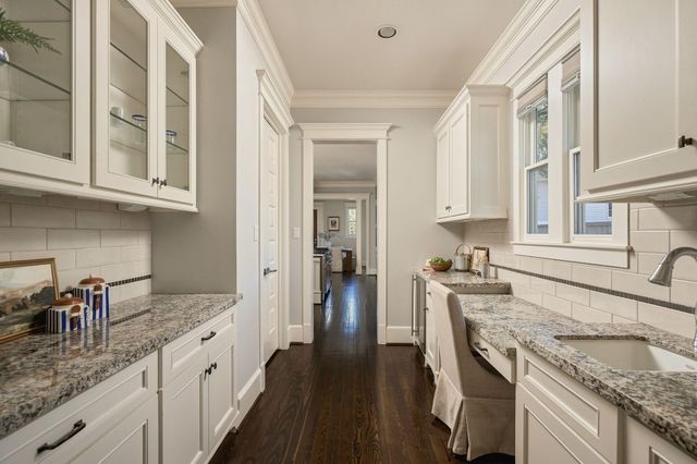 2012 Harvard Street, Houston, TX 77008