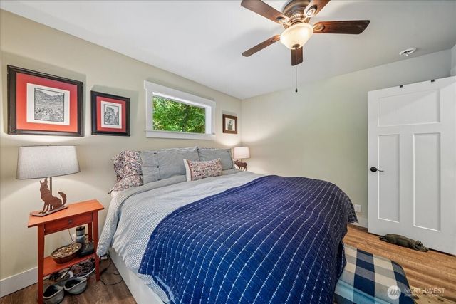 11122 Cole Place, Anderson Island, WA 98303