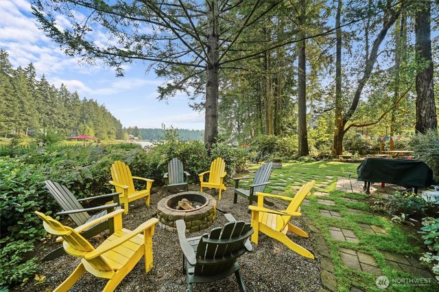 11122 Cole Place, Anderson Island, WA 98303