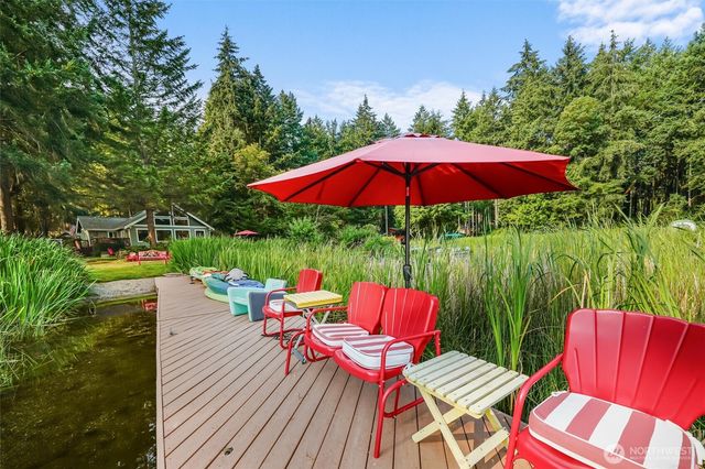11122 Cole Place, Anderson Island, WA 98303