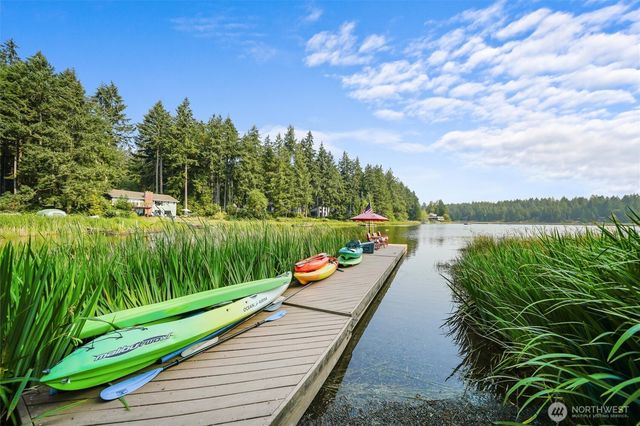 11122 Cole Place, Anderson Island, WA 98303