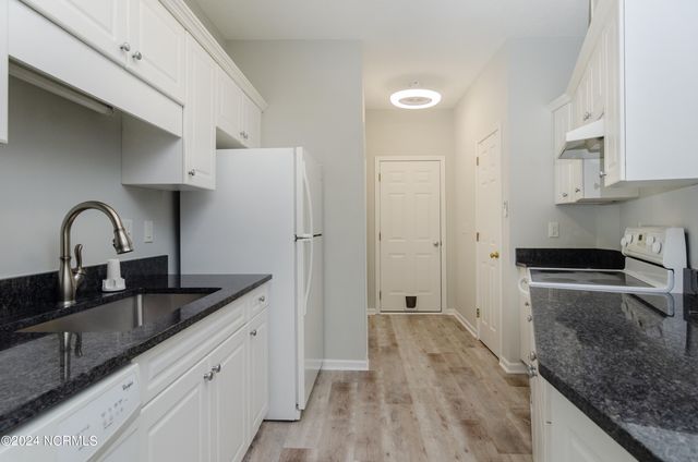 6464 Bradbury Court, Wilmington, NC 28412