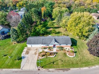 3201 Hemmingway Drive, Janesville, WI 53545