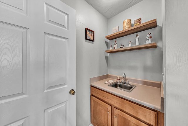 375 Cambridge CT B1, Hardy, VA 24101