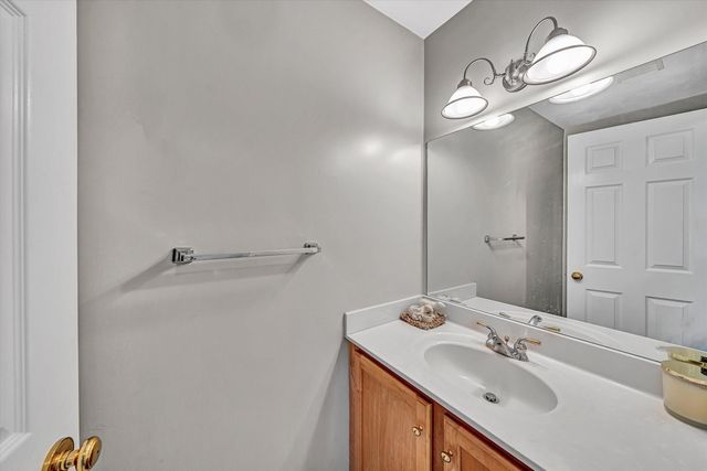 375 Cambridge CT B1, Hardy, VA 24101