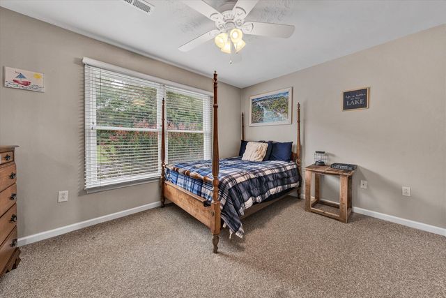 375 Cambridge CT B1, Hardy, VA 24101