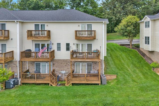 375 Cambridge CT B1, Hardy, VA 24101