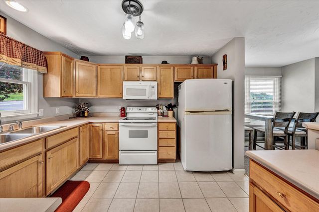 375 Cambridge CT B1, Hardy, VA 24101