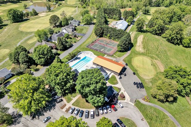 375 Cambridge CT B1, Hardy, VA 24101