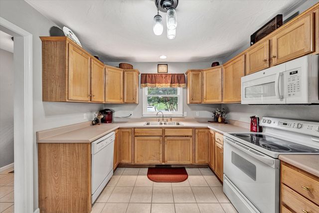 375 Cambridge CT B1, Hardy, VA 24101