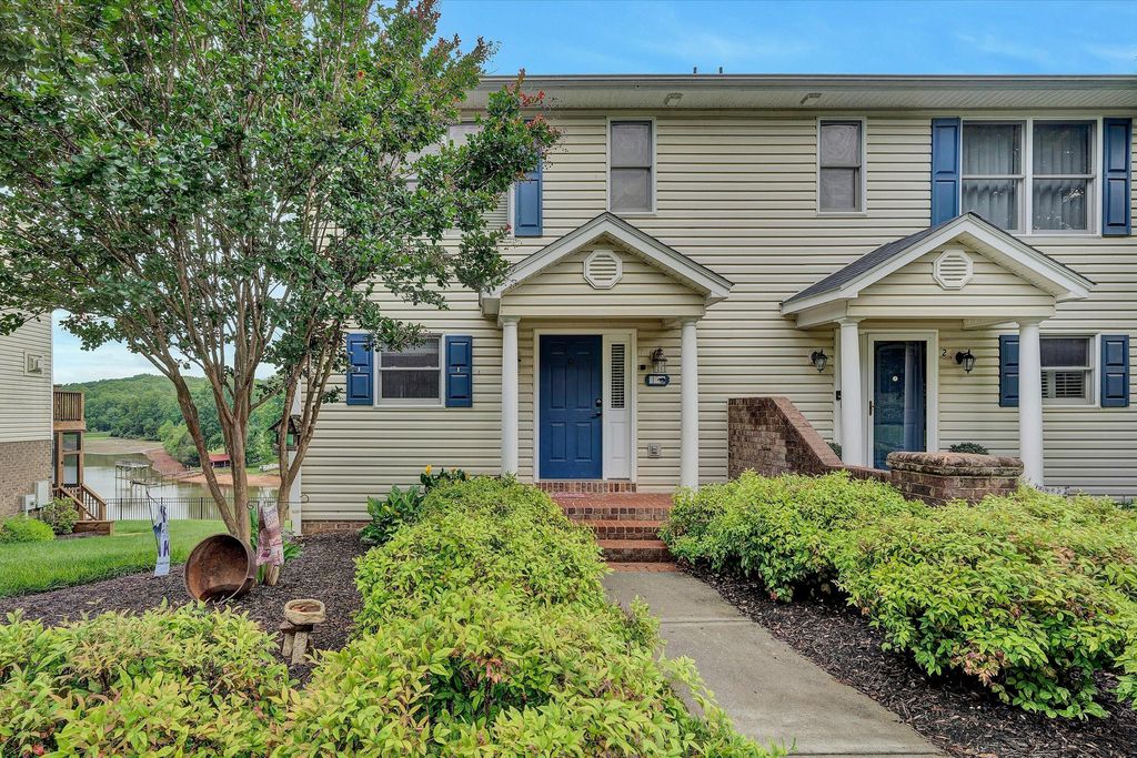 375 Cambridge CT B1, Hardy, VA 24101