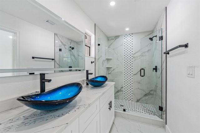 1413 MAY STREET, Lutz, FL 33548