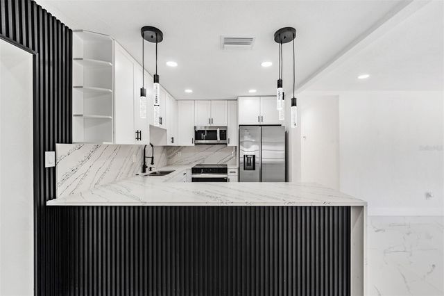 1413 MAY STREET, Lutz, FL 33548