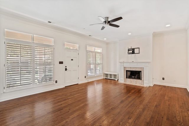 561 RIENZI DR, Memphis, TN 38103