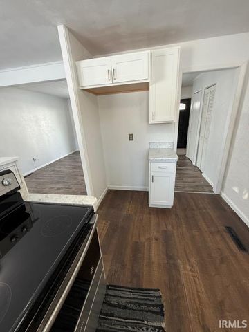 51272 Bittersweet Road, Granger, IN 46530