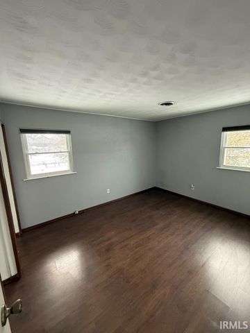 51272 Bittersweet Road, Granger, IN 46530